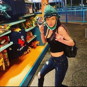 Meet your Posher, Janie